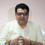 پٹپڑ گنج میں بی جے پی ایم ایل اے کے دفتر میں تعمیراتی کام جاری