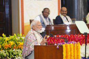 ہماری جمہوریت ایک درخت کے مانند ہے: وزیر اعظم