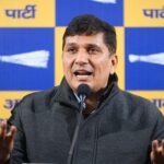 بی جے پی میں لوگوں کو محض نام کےلئے کرسیوں پر بٹھایا جاتا ہے