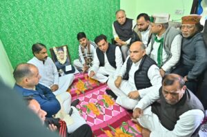 پردیش کانگریس صدر کی قیادت میں وفد نے کمل دھیانی کے اہل خانہ سے کی ملاقات