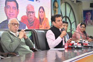 بھاجپا سرکار نے کمشنر کے مالی اختیارات بڑھا کر منتخب نمائندوں کی ذمہ داری ختم کر دی:فرہادسوری