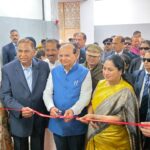 ایل جی اور وزیر اعلیٰ نے نہرو پلیس علاقے میں جدید ترین ملٹی لیول کار پارکنگ کا افتتاح کیا