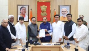 اجے ماکن کی موجودگی میں دہلی کانگریس کے اعلیٰ سطحی وفد کی ایل جی سے ملاقات