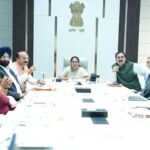 دہلی سرکار نے بیوہ اور معذور پنشنرز کو آیوشمان یوجنا میں کیاشامل :وزیر اعلیٰ