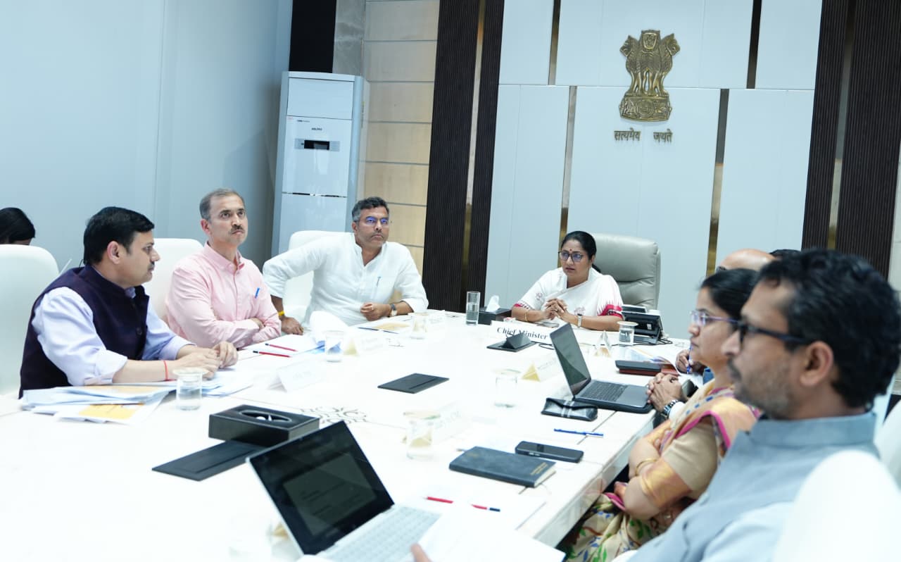 وزیر اعلیٰ ریکھا گپتانے “سمر ایکشن پلان -2026” کا جائزہ لیا