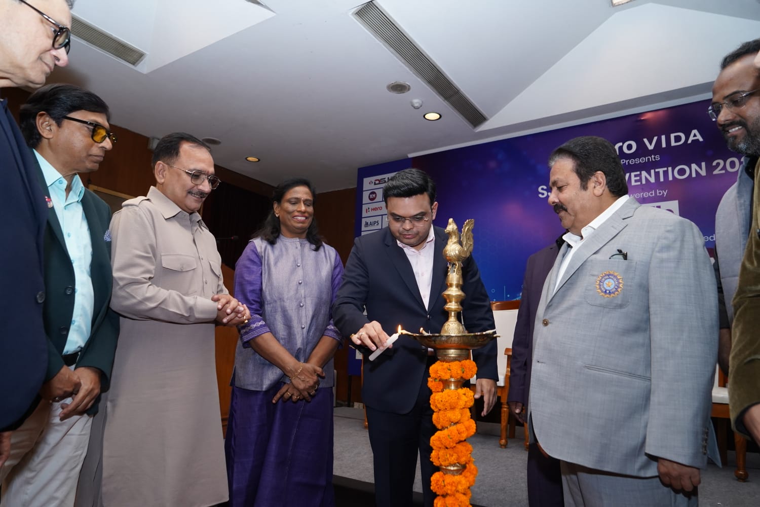 ایس جے ایف آئی نے گولڈن جوبلی تقریبات میں جے شاہ کو ایوارڈ سے نوازا