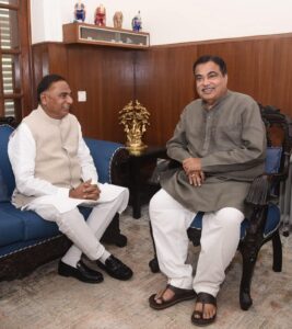 جنوبی دہلی میں ٹریفک کی بھیڑ مسئلے کو دور کرنے کےلئے گڈکری سے بدھوڑی کی ملاقات