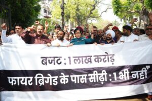 آتشی نے لکھا اسپیکر کو خط ،ایوان میں اپوزیشن کی عدم موجودگی پر سوال اٹھانے پر دیا کرارا جواب اپوزیش کے اراکین اسمبلی کو غیر آئینی طریقہ سے بار بار ایوان معطل کرکے آواز دبائی جا رہی ہے