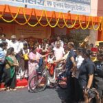 وزیر اعلیٰ نے 1,100 اسکولی طالبات میں سائیکلیں تقسیم کیں