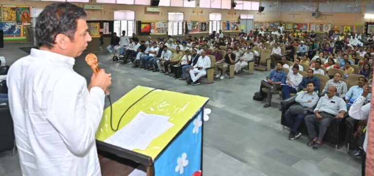 راجدھانی میں ووٹر لسٹ کی آئندہ خصوصی گہری نظر ثانی (سر) شروع ہونے کا معاملہ دہلی کانگریس عمل کے دوران بوتھ کی سطح پر ہونے والی کارروائیوں پر گہری نظر رکھے گی