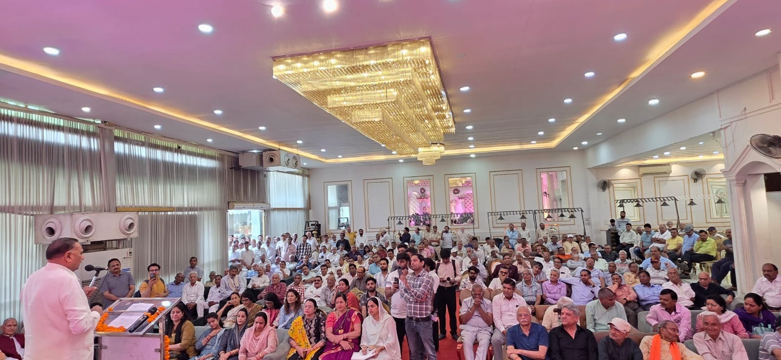 پالم اسمبلی حلقے میںترقی کےلئے12 کروڑ روپے کے پروجیکٹوں کا افتتاح بدھوڑی نے ایم ایل اے کلدیپ سولنکی کے ساتھ مل کر ترقیاتی کام شروع