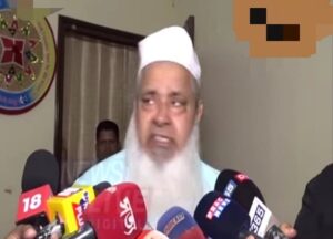 مولانا بدرالدین اجمل کا ’مسلمانوں کے دشمن‘ لورین جیوتی گوگوئی کو کھلا چیلنج