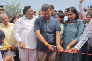 نجف گڑھ ڈرین کی صفائی کےلئے دو نئی ویڈ ہارویسٹر مشینیں عوام کے حوالے