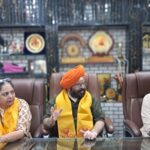 راجدھانی کے اسکول کی کتابوں کو خریدنے کو لے کر من مانی جاری ہے