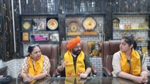 راجدھانی کے اسکول کی کتابوں کو خریدنے کو لے کر من مانی جاری ہے