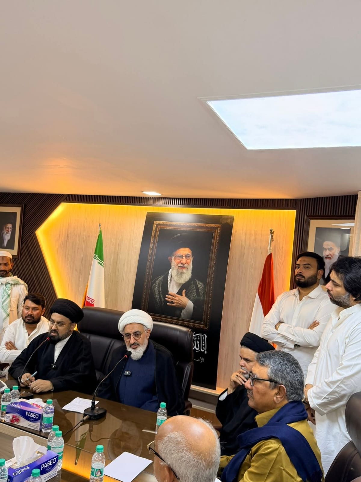 حسن احمد کی قیادت میں ایک وفد کی ایران کلچر ہاﺅس میں ڈاکٹر عبد المجید حکیم الہٰی سے ملاقات