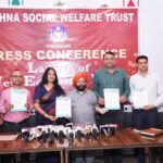 دہلی کے پرائیویٹ اسکول کی فیسوں،نصابی کتب اور یونیفارم میں من مانی جاری