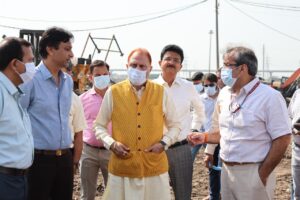 میئر پرویش واہی نے گھوگا میں بھلسوا لینڈ فل سائٹ اور سی بی جی پلانٹ کا معائنہ کیا