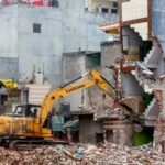 شالیمار باغ میں 157 غیر قانونی عمارتیں گرانے کی کارروائی شروع