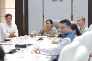 ریکھا گپتا سرکاردہلی کی سڑکوں کو جدید اور مضبوط بنائے گی
