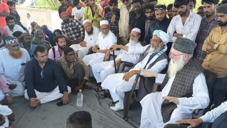 گجرات کے بھج میں مساجد کا انہدام: جمعیت علماءہند کے اعلیٰ سطحی وفد کا متاثرہ علاقوں کا دورہ