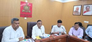 جنوبی ضلع دیشا کمیٹی کی میٹنگ مرکزاور دہلی سرکار کی اسکیموں لیا گیا جائزہ